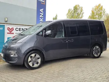 Hyundai Staria, 2.2-AUTOMAT-KŮŽE-9MÍST